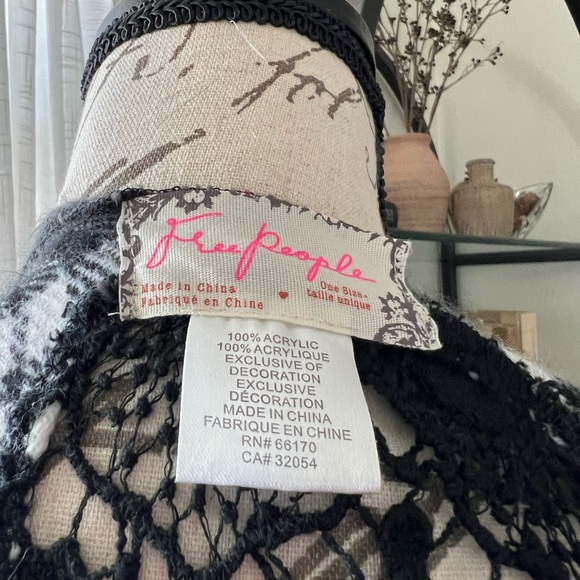 Free people plaid poncho shrug OS - Picture 9 of 9